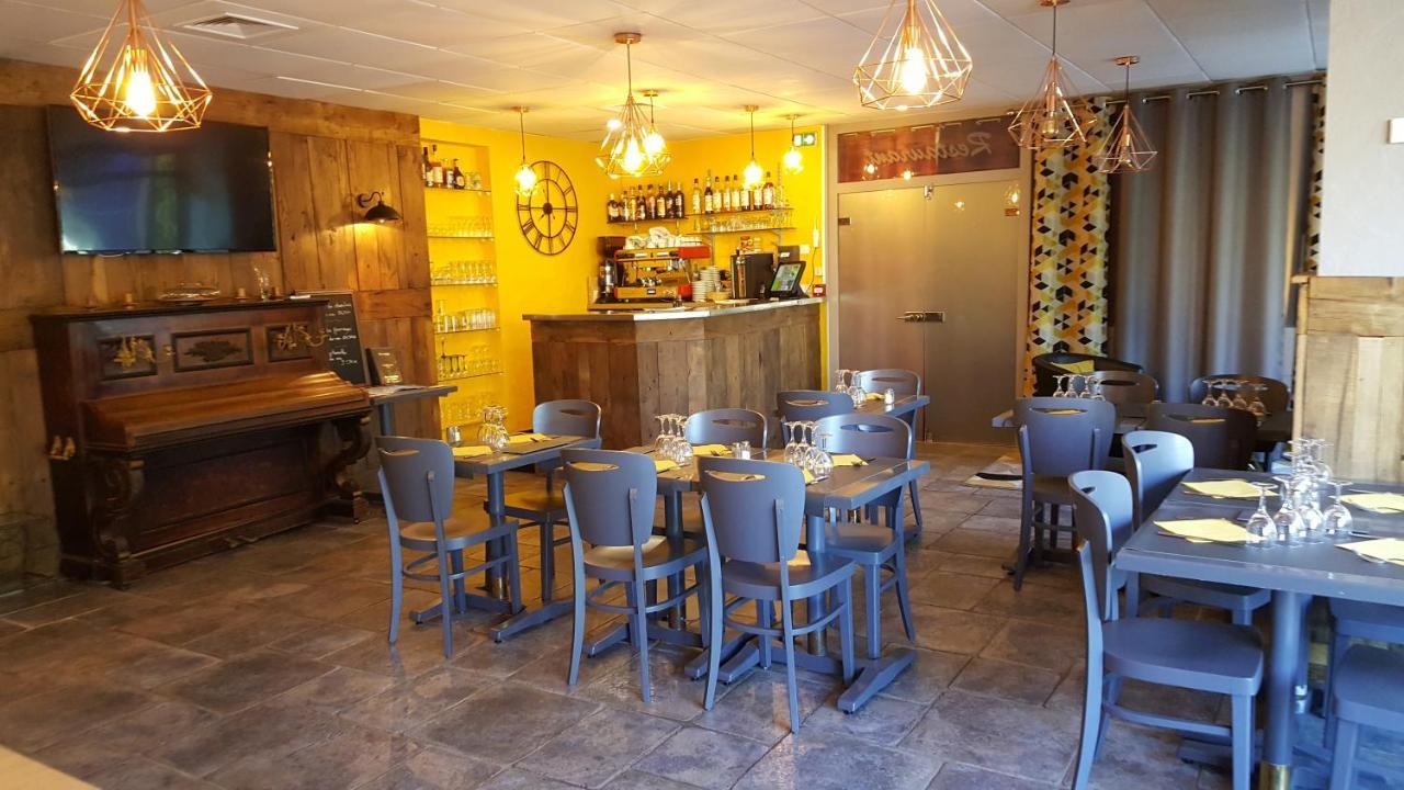 Hotel Le Square Aurillac Ngoại thất bức ảnh